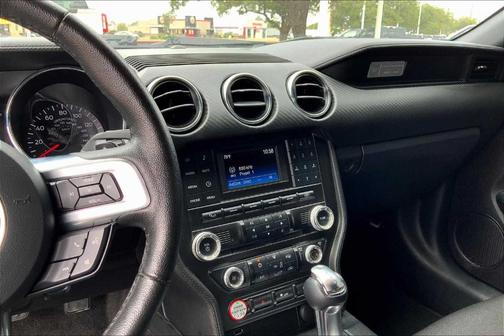 2015 Ford Mustang V6