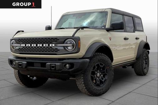 Desert Sand 2026 Ford Bronco Badlands