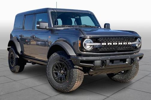 Gray 2025 Ford Bronco Badlands