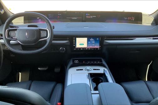 White 2026 Lincoln Navigator Reserve