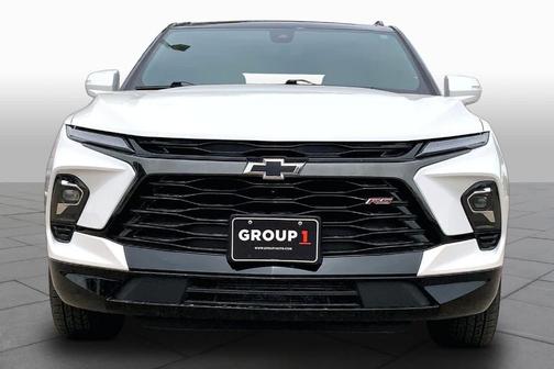 Iridescent Pearl Tricoat 2023 Chevrolet Blazer RS