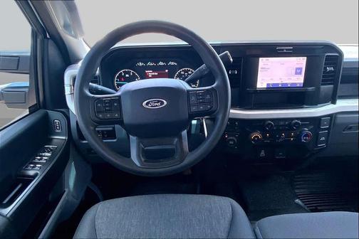 Z1/OXFORD WHITE 2026 Ford F-450 XL