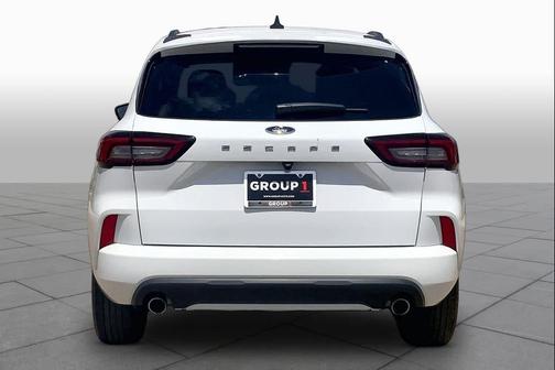 Oxford White 2023 Ford Escape ST-Line