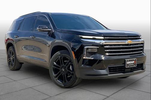 Mosaic Black Metallic 2025 Chevrolet Traverse LT