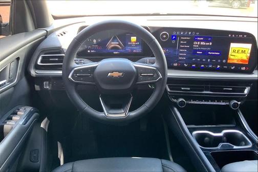 Mosaic Black Metallic 2025 Chevrolet Traverse LT