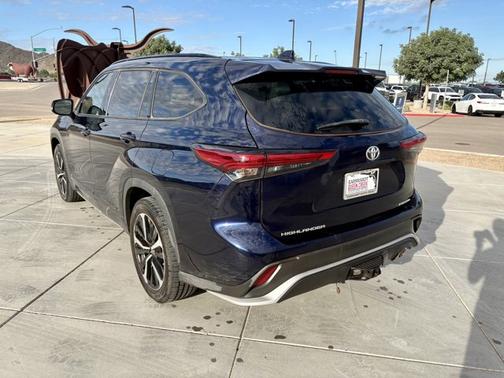 2022 Toyota Highlander XSE
