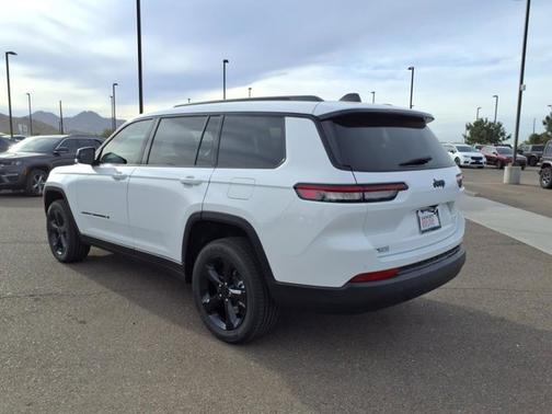 2025 Jeep Grand Cherokee L Altitude