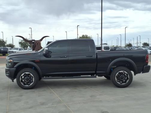 Diamond Black Crystal Pearlcoat 2026 RAM 2500 Warlock
