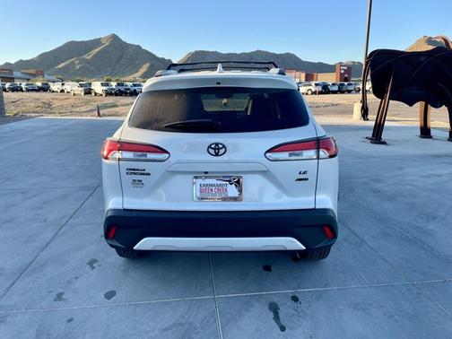 2024 Toyota Corolla Cross LE