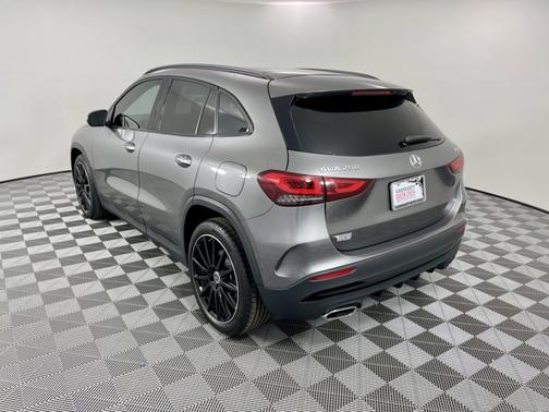 2021 Mercedes-Benz GLA 250 Base 4MATIC