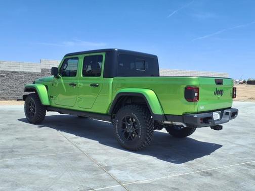 2025 Jeep Gladiator Willys