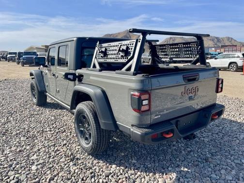 Sting-Gray Clearcoat 2021 Jeep Gladiator Mojave