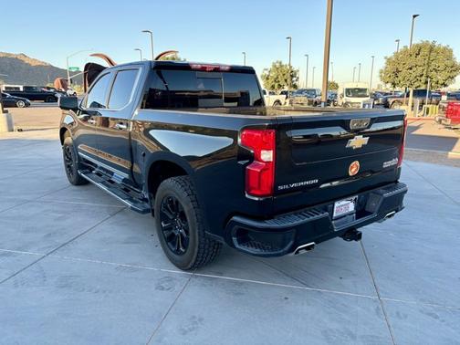 2022 Chevrolet Silverado 1500 High Country