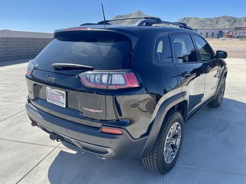 2020 Jeep Cherokee Trailhawk