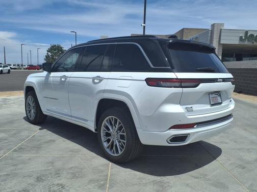 2025 Jeep Grand Cherokee Summit