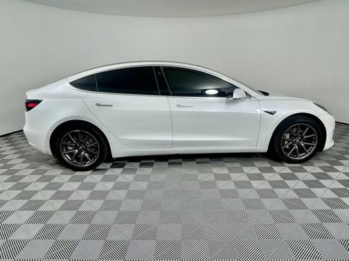 2020 Tesla Model 3 Standard