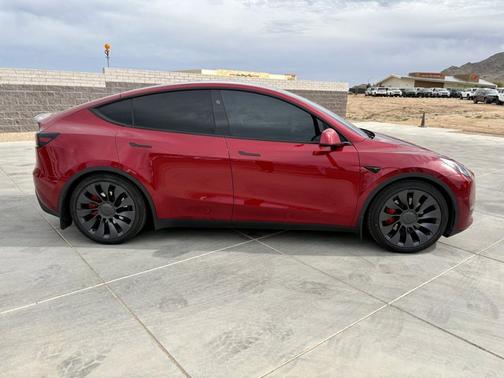 2024 Tesla Model Y Performance