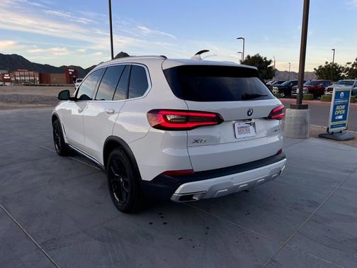 2023 BMW X5 sDrive40i