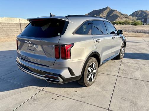 2022 Kia Sorento S