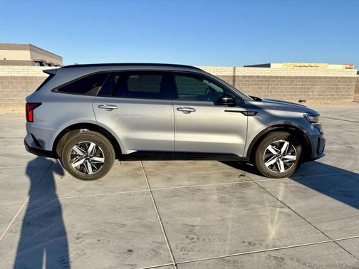 2022 Kia Sorento S