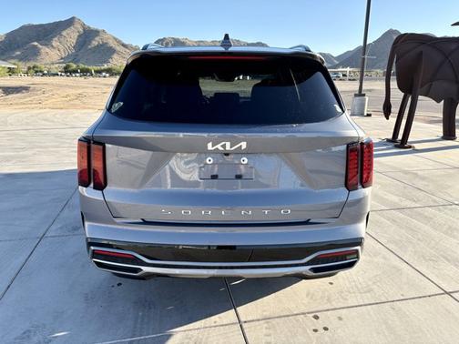 2022 Kia Sorento S