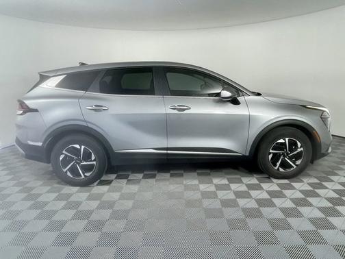 Steel Gray 2024 Kia Sportage Hybrid LX