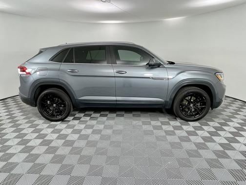 2020 Volkswagen Atlas Cross Sport 2.0T SE w/Technology