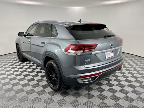 2020 Volkswagen Atlas Cross Sport 2.0T SE w/Technology