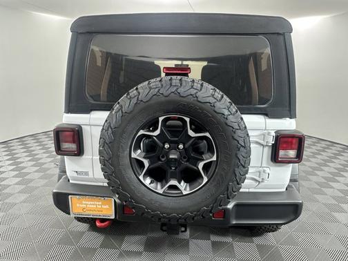 Bright White Clearcoat 2023 Jeep Wrangler Rubicon