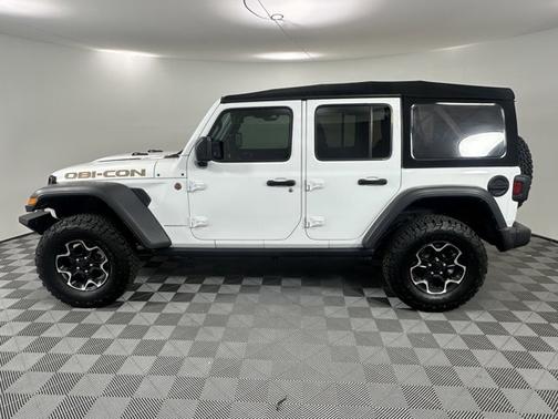 Bright White Clearcoat 2023 Jeep Wrangler Rubicon