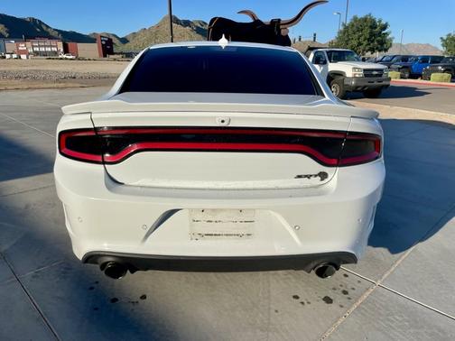 2016 Dodge Charger SRT Hellcat
