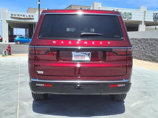2025 Jeep Wagoneer Base