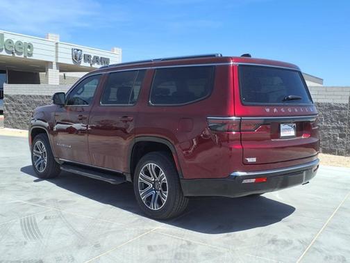 2025 Jeep Wagoneer Base