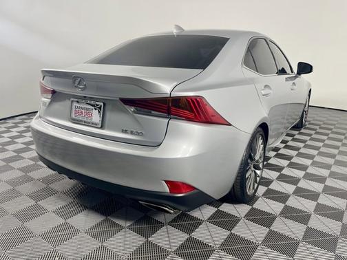2018 Lexus IS 300 Base