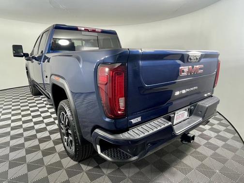 2023 GMC Sierra 3500 AT4