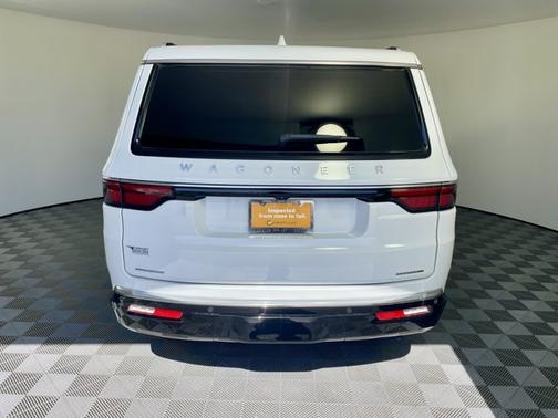 Bright White Clearcoat 2023 Jeep Wagoneer Series III