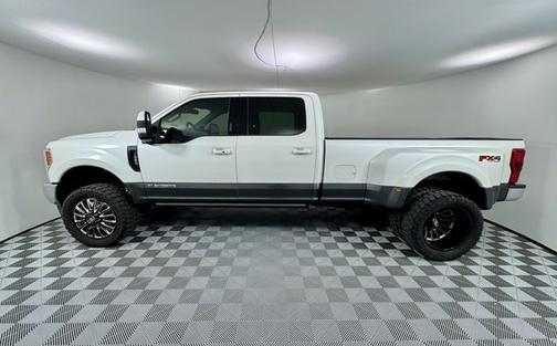 2019 Ford F-350 LARIAT