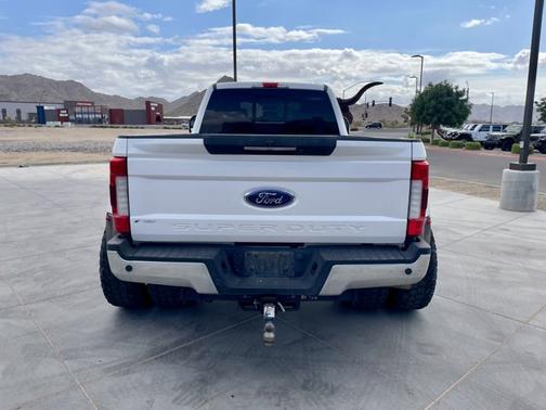 2019 Ford F-350 LARIAT