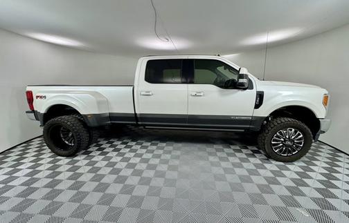 2019 Ford F-350 LARIAT
