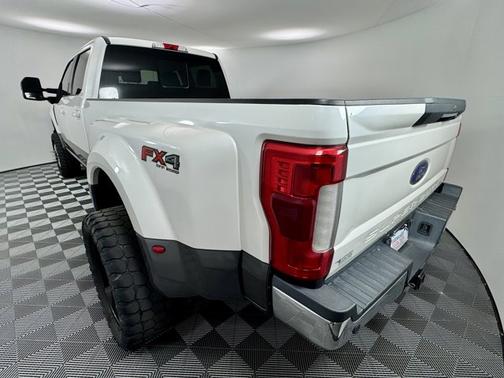 2019 Ford F-350 LARIAT