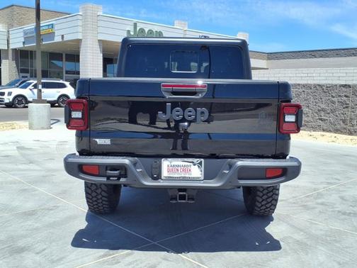 2025 Jeep Gladiator Willys