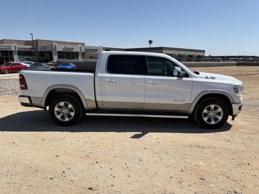Ivory White Tri-Coat Pearlcoat 2020 RAM 1500 Laramie