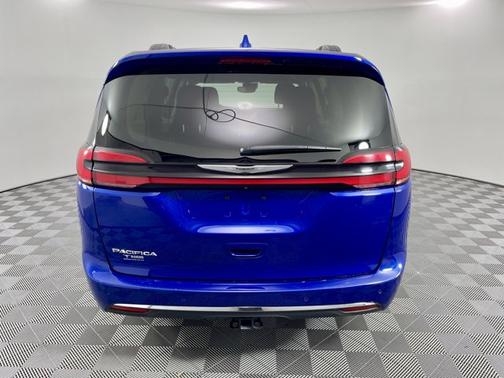 2021 Chrysler Pacifica Touring