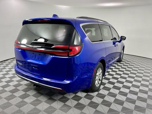 2021 Chrysler Pacifica Touring