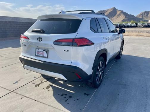 2024 Toyota Corolla Cross XLE