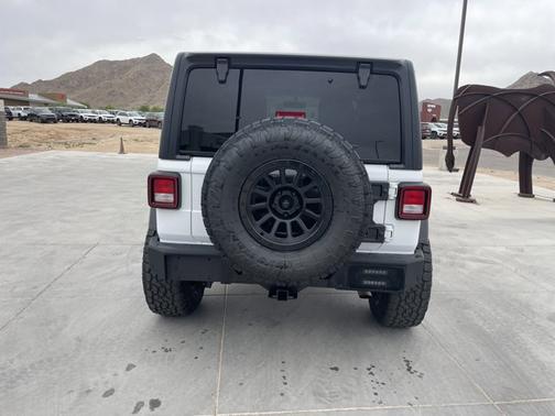 Bright White Clearcoat 2021 Jeep Wrangler Sport S
