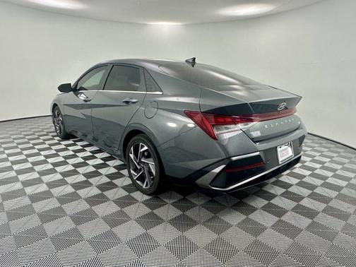 2024 Hyundai ELANTRA HEV Limited