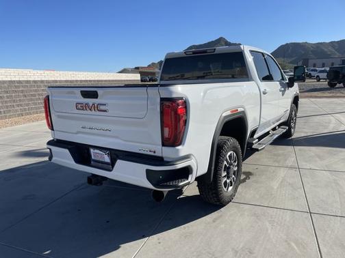 2022 GMC Sierra 2500 AT4