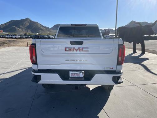 2022 GMC Sierra 2500 AT4