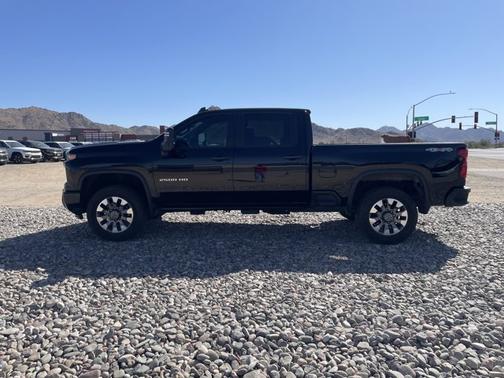 Black 2024 Chevrolet Silverado 2500 Custom